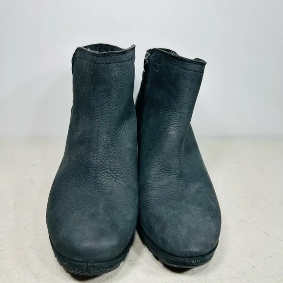 Merrell Women's Tremblant Wedge Waterproof Boots Black Leather Size 8M