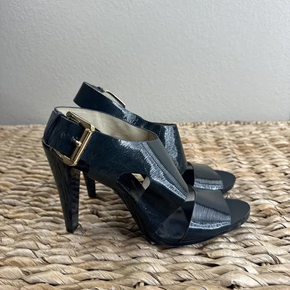 Michael Kors Shoes Women 10 Blue Gold Strappy Trendy Classy Classic