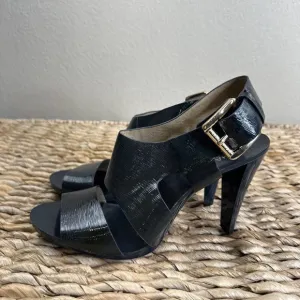 Michael Kors Shoes Women 10 Blue Gold Strappy Trendy Classy Classic