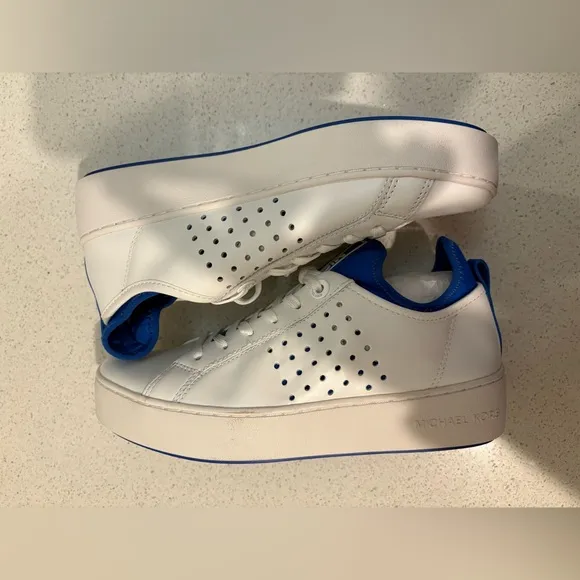 Michael Kors Women's‎ White Blue Leather Mesh Low Sneakers Shoes Lace Ups 6