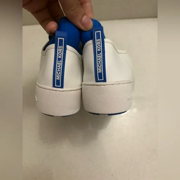 Michael Kors Women's‎ White Blue Leather Mesh Low Sneakers Shoes Lace Ups 6