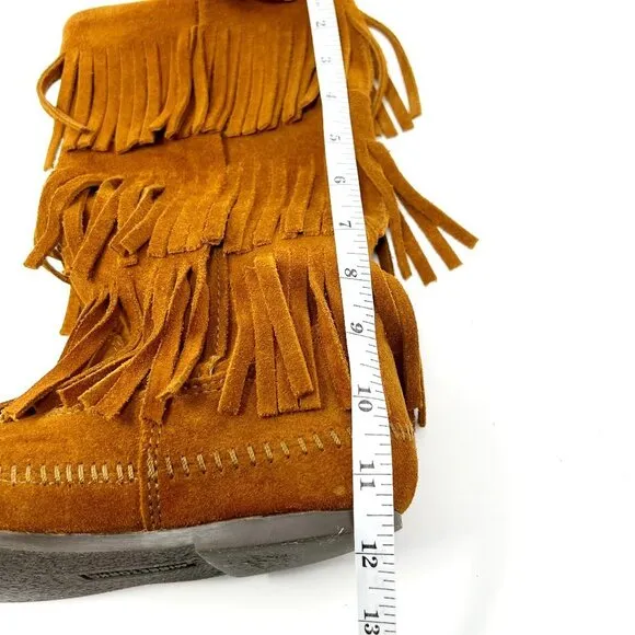Minnetonka 3-Layer Fringe Moccasin Boots. Brown. Size 6