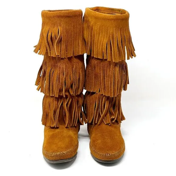 Minnetonka 3-Layer Fringe Moccasin Boots. Brown. Size 6
