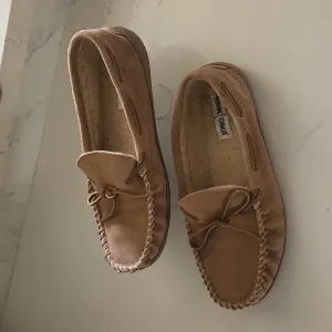 MINNETONKA Brown Size 12 Men's Slip-On Flats Moccasins Shoes