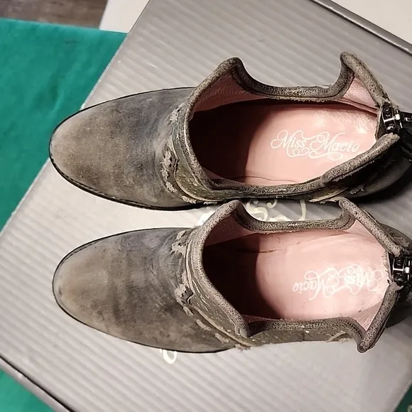 Miss Macie leather boots