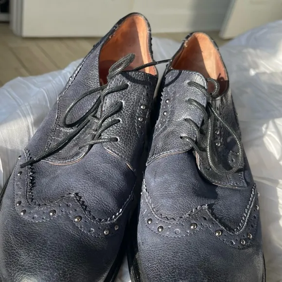 Miz Mooz Oxford Shoes Women’s SZ 41 Blue Leather Wingtip Lace Up Classic Studded