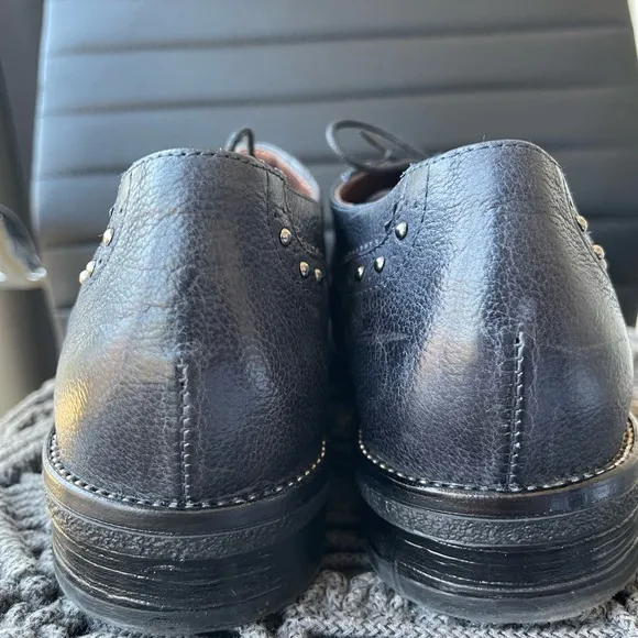 Miz Mooz Oxford Shoes Women’s SZ 41 Blue Leather Wingtip Lace Up Classic Studded