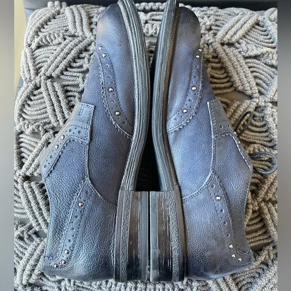 Miz Mooz Oxford Shoes Women’s SZ 41 Blue Leather Wingtip Lace Up Classic Studded