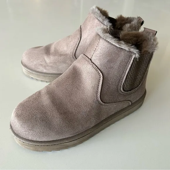 Mocha Brown/Tan Winter Boots with Slip-On Design and Sturdy Soles, size 40 (US8)