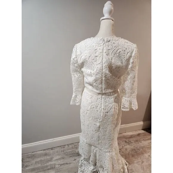 Monique Lhuillier Three-Quarter Sleeve White Lace Trumpet Gown Size 6