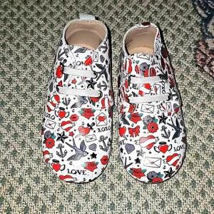 Monkey Feet USA leather shoes love tattoo print design nwot multicolored slip on
