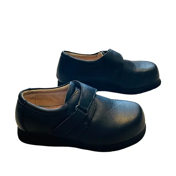 Mt. Emey 9106 Supra-Depth Dress/Casual Shoes - Size 8 (3E Width)