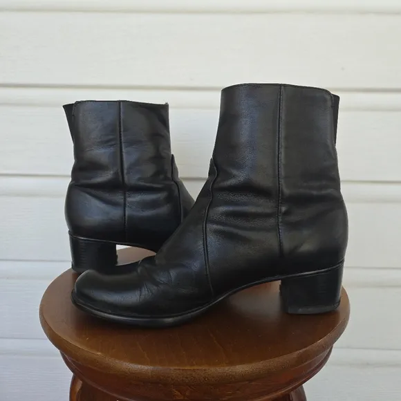 Munro American Ankle Heel Boot Shoes Leather