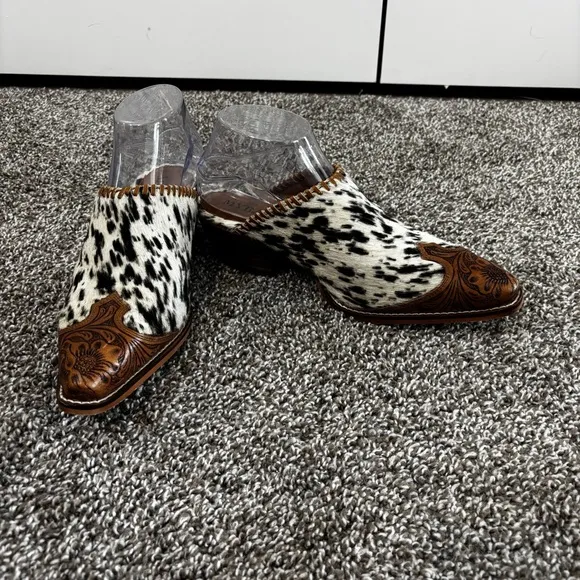 Myra HEELY WESTERN HAND-TOOLEDMULES Size 8 Black and White NEW IN BAG