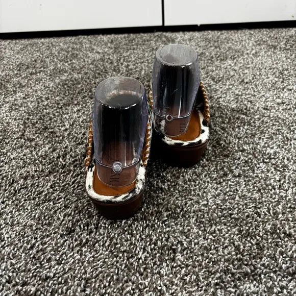 Myra HEELY WESTERN HAND-TOOLEDMULES Size 8 Black and White NEW IN BAG