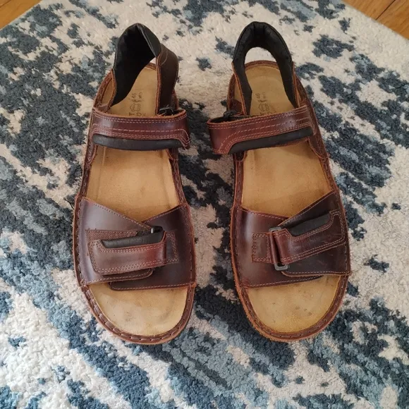 Naot Brown Leather Strappy Slip On Men’s Shoes Sandals Size 13 US 46 EU