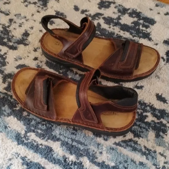 Naot Brown Leather Strappy Slip On Men’s Shoes Sandals Size 13 US 46 EU