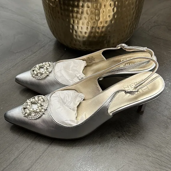 NATURALIZER EMILY EMBELLISHED SLINGBACK HEELS