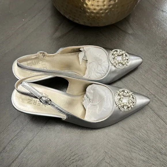NATURALIZER EMILY EMBELLISHED SLINGBACK HEELS