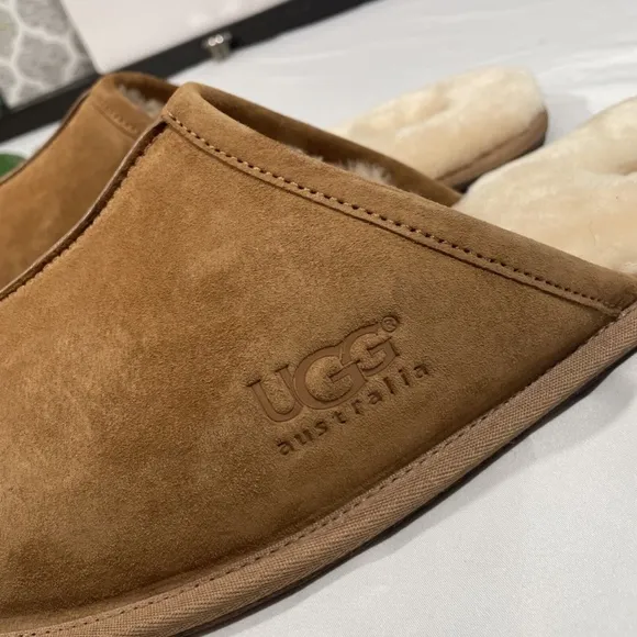 NEW $90 UGG [‎ Men size 18 US ] Scuff Slipper Shoes in Chestnut Suede