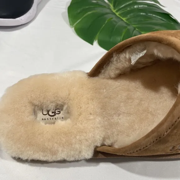 NEW $90 UGG [‎ Men size 18 US ] Scuff Slipper Shoes in Chestnut Suede