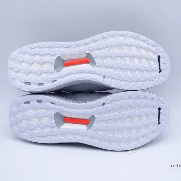 NEW adidas UltraBoost 5.0 DNA Running Shoes FY9873 Halo Silver/Halo