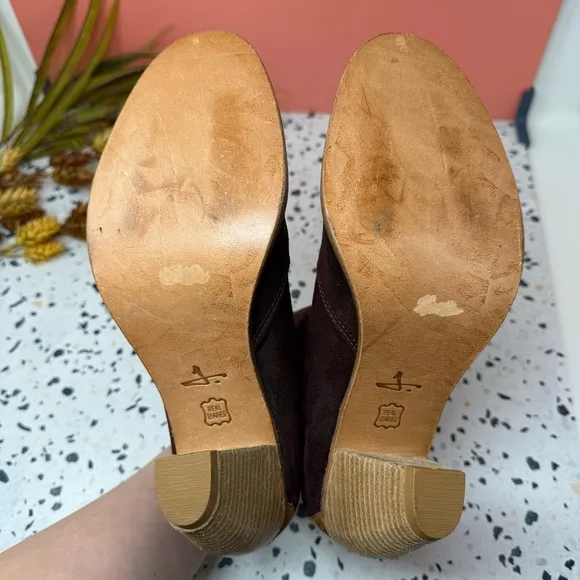 NEW Anthropologie J Shoes Ranch 2 Burgundy Suede Women’s Heeled Booties Sz 8.5