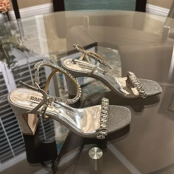 New Badgley Mischa Marilee Block Heel sandal size 7.5