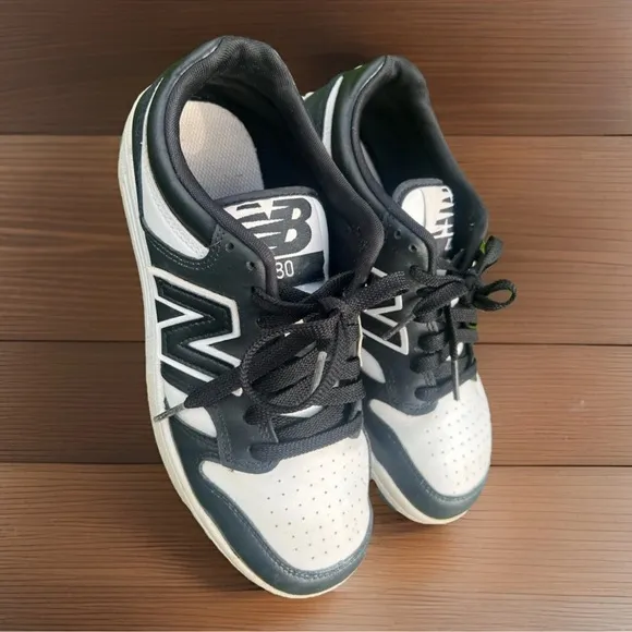 New Balance 480 Black and White Classic Sneakers