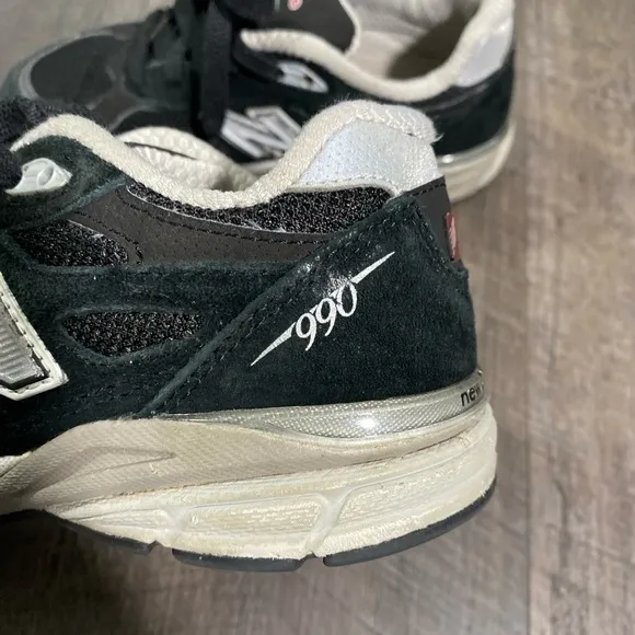 NEW BALANCE 990 Boys Sneakers
