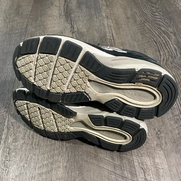 NEW BALANCE 990 Boys Sneakers