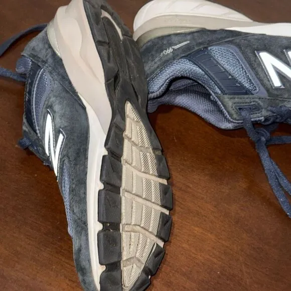 NEW BALANCE 990 V5‎ $184.95 Navy Blue suede 8.5 Sneakers