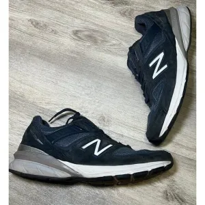NEW BALANCE 990 V5‎ $184.95 Navy Blue suede 8.5 Sneakers