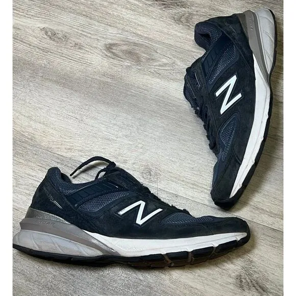 NEW BALANCE 990 V5‎ $184.95 Navy Blue suede 8.5 Sneakers