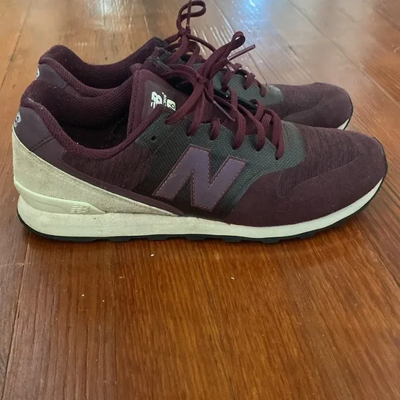 New Balance 996 sneakers purple women’s size 9