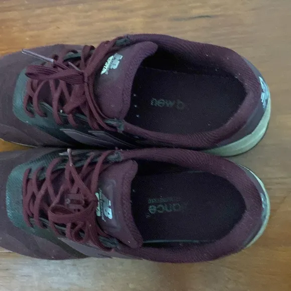 New Balance 996 sneakers purple women’s size 9
