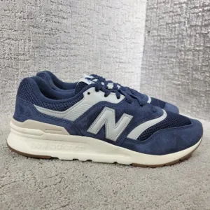 New Balance 997 Men's Size 9.5 US Navy Blue Suede Athletic Sneakers CM997HTF