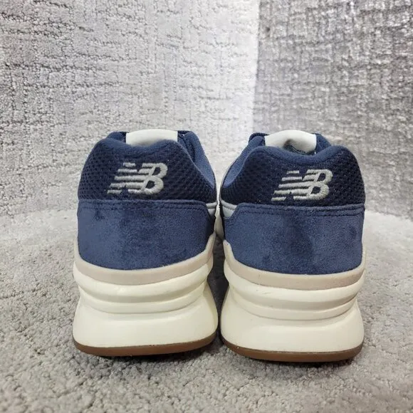 New Balance 997 Men's Size 9.5 US Navy Blue Suede Athletic Sneakers CM997HTF