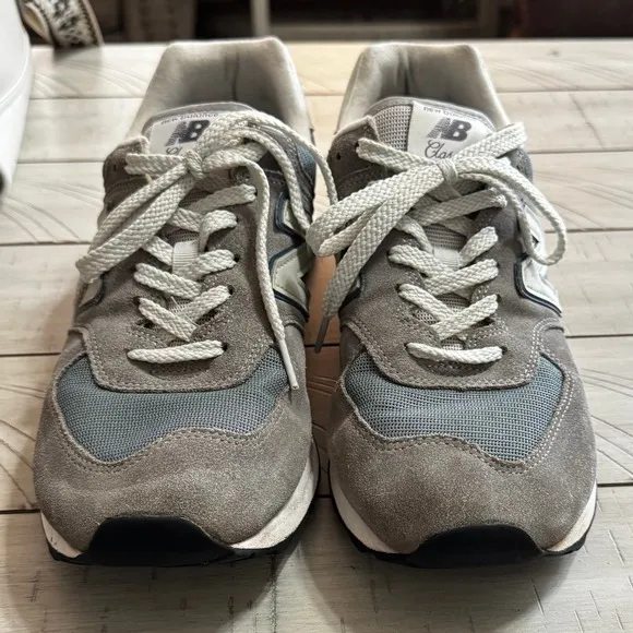 New Balance Classic 574 Tennis Shoes - Men's Size 10.5