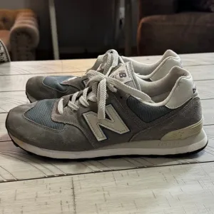 New Balance Classic 574 Tennis Shoes - Men's Size 10.5