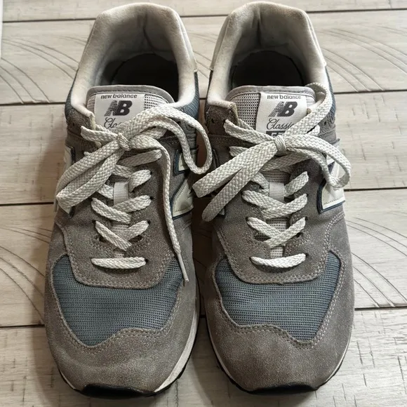 New Balance Classic 574 Tennis Shoes - Men's Size 10.5