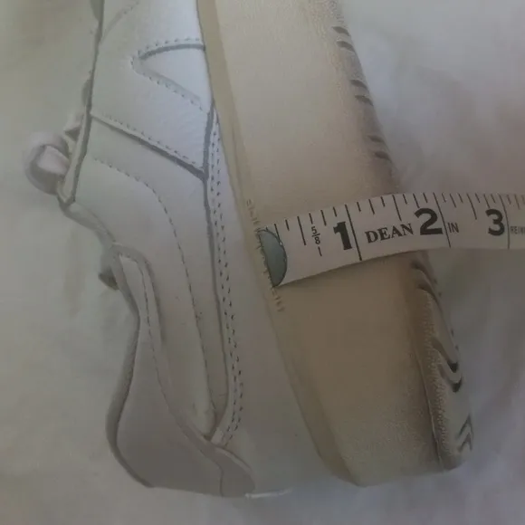 New Balance CT302 White Sneakers Leather Suede Size 10