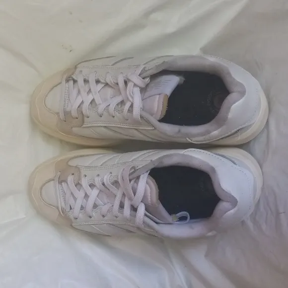 New Balance CT302 White Sneakers Leather Suede Size 10
