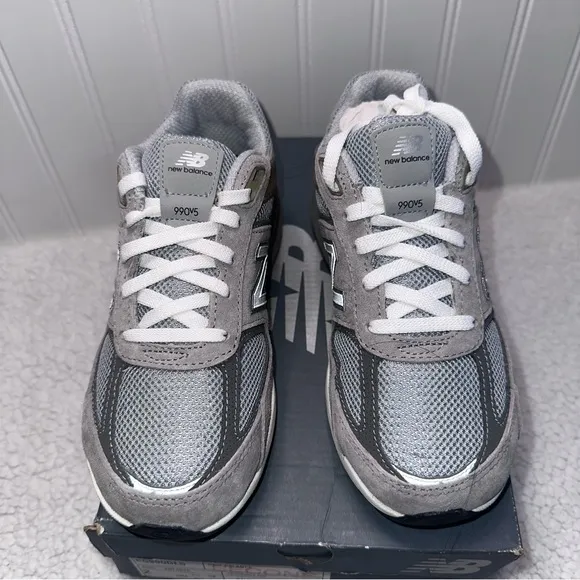 New Balance Kid's 990v5 Sneaker Shoes, Grey size 2 (20CM)