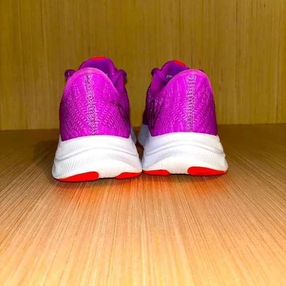 New Balance Women FuelCell Propel V4 Running Shoes