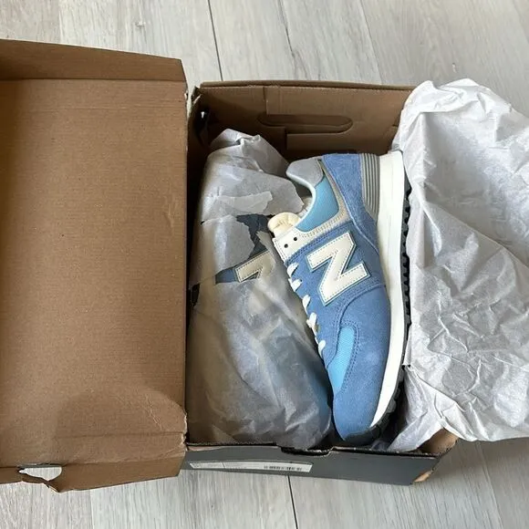 New Balance 574 Shoes Blue NWT in packaging/Box