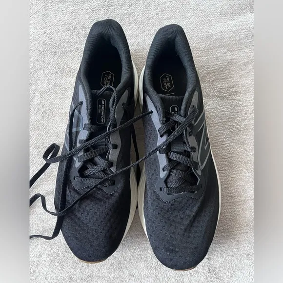 New BalanceWomen's Fresh Foam Arishi v4 Running Sneakers Pickleball