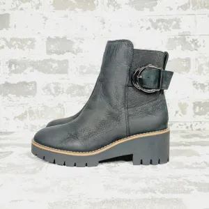 NEW Blondo Dakota Black Leather Side Zipper Buckle Waterproof Ankle Boots W562