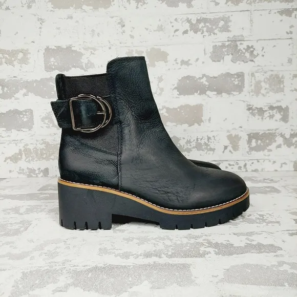 NEW Blondo Dakota Black Leather Side Zipper Buckle Waterproof Ankle Boots W562
