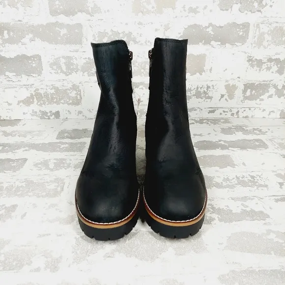 NEW Blondo Dakota Black Leather Side Zipper Buckle Waterproof Ankle Boots W562